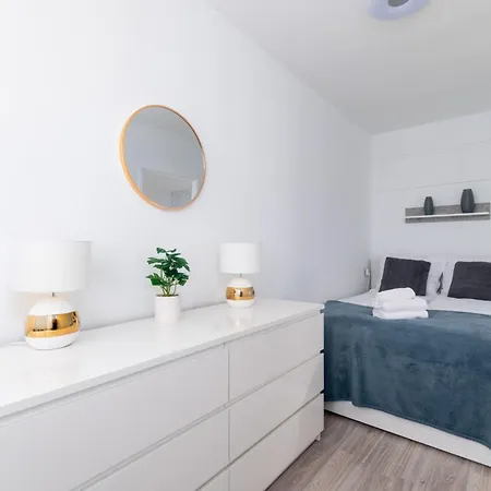 Ocean Blue Apartment *